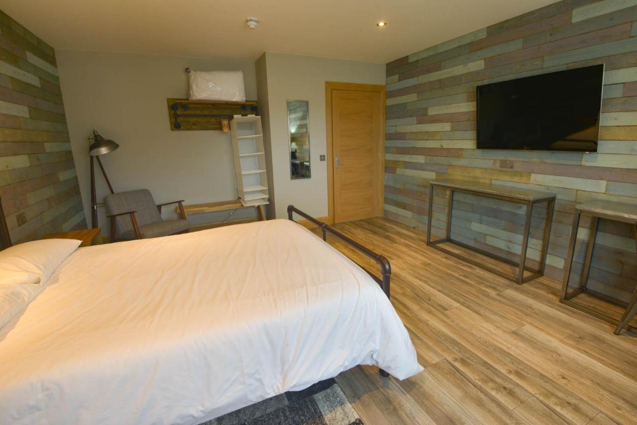 The Shack & Pods At Inchree Villa Corran  Exteriör bild